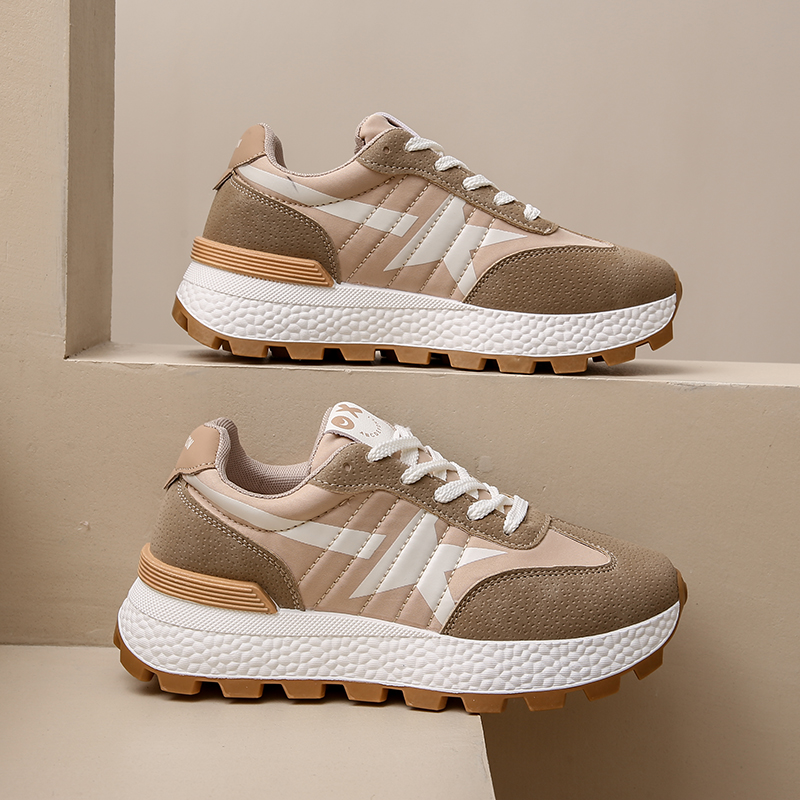 여성용 가볍고 편안한 새로운 통기성 운동화 하이 엔드  - New Balance Shoes 550 리뷰 및 가격